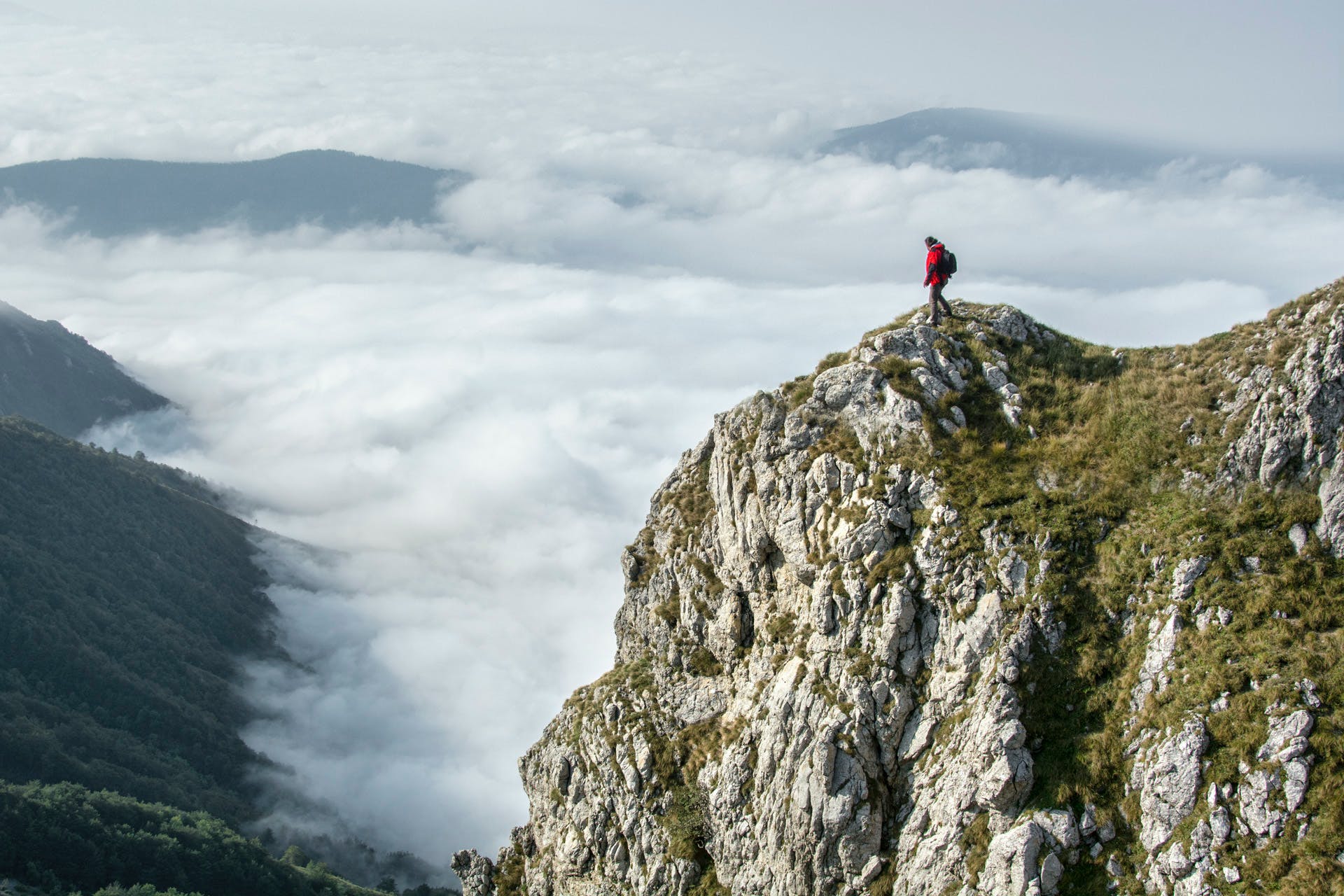 Running your Small or Medium-sized Enterprise (SME) is not easy. As a SME owner who would like to make your business more sustainable, you’ve probably come to realise that there are three hurdles you face in achieving your goals: limited time, limited money, and limited sustainability knowledge. 